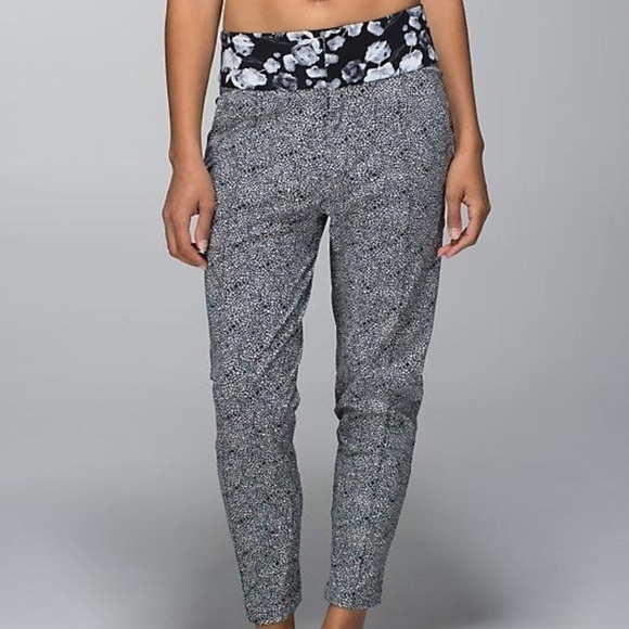 RARE lululemon departure pants plush petal - Size 4 - Picture 1 of 7